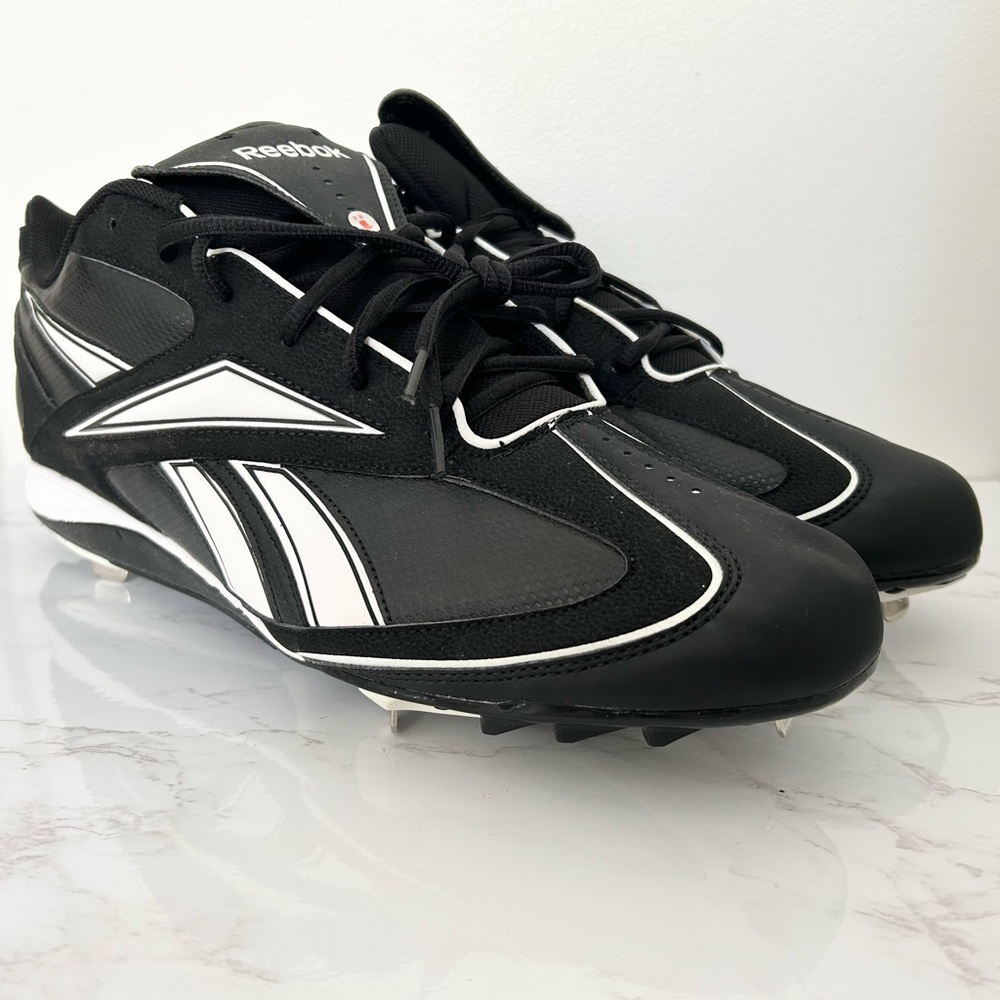 4/$25 NWT Reebok ‘Authentic Collection’ Baseball Cleats Shoes in Black White- 16